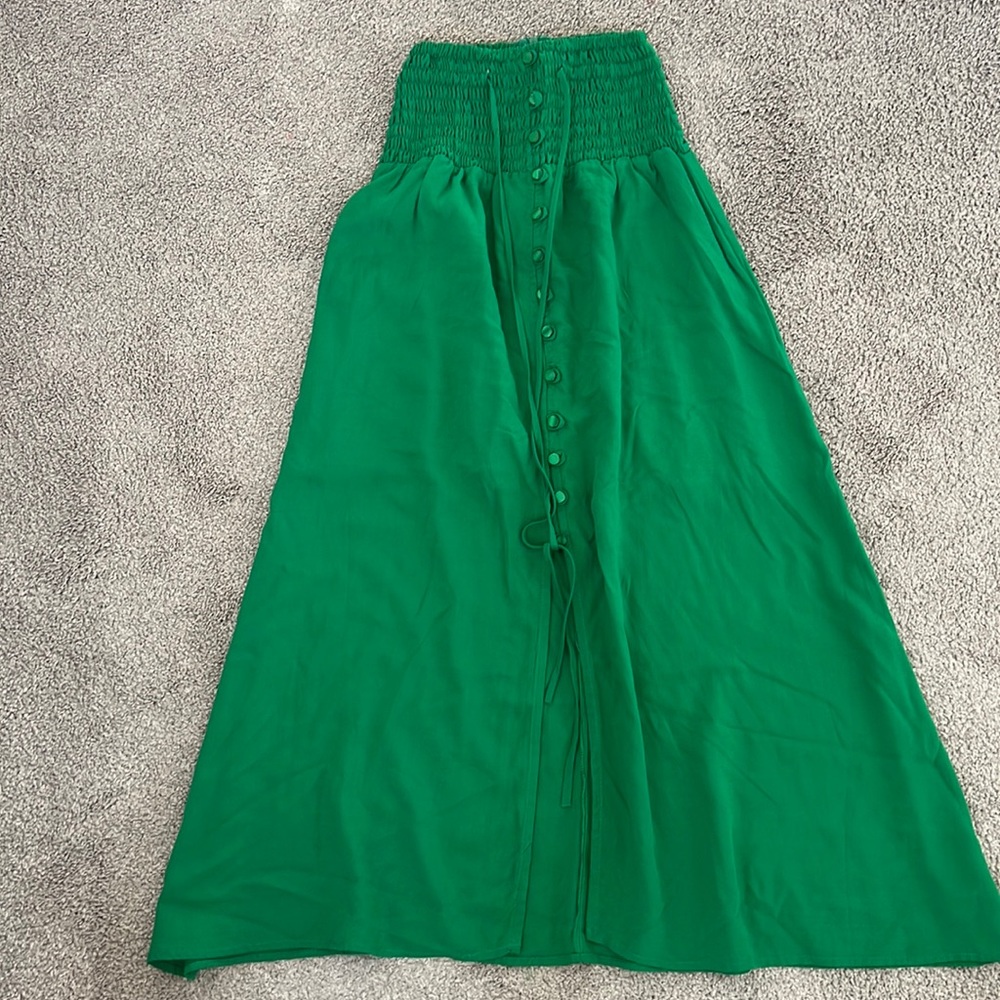 Skirt with elastic waist